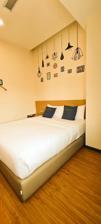 קוטה קינבלו Qlio Hotel מראה חיצוני תמונה