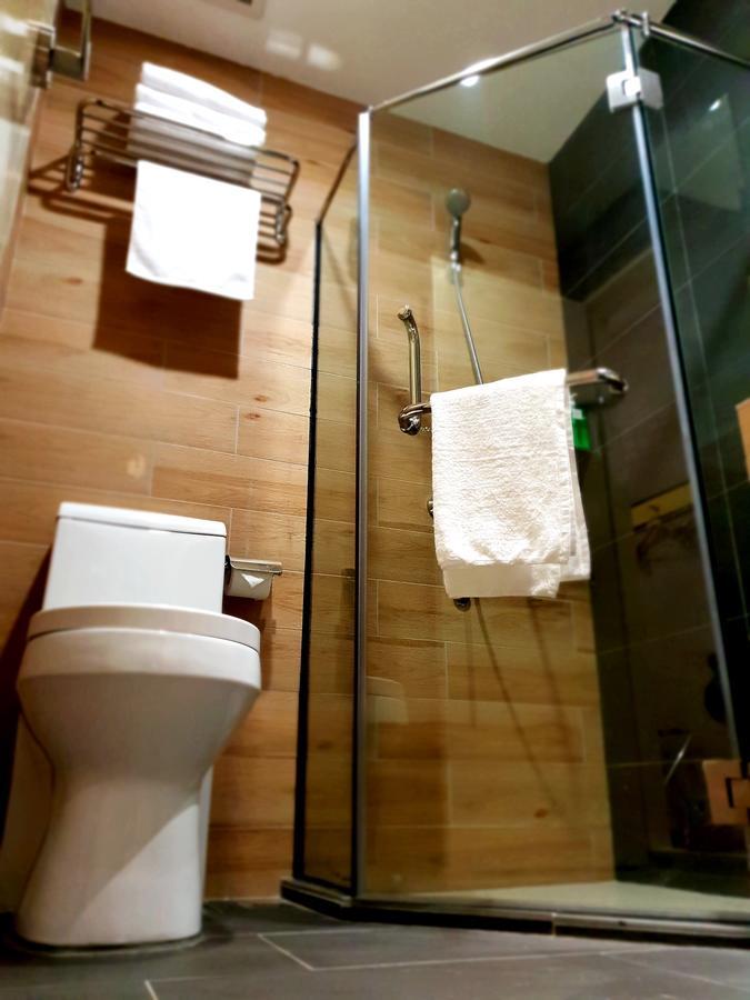 קוטה קינבלו Qlio Hotel מראה חיצוני תמונה